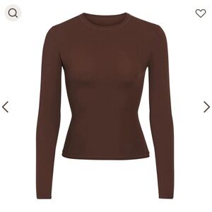 Skims Fits Everybody Cocoa size Medium Long Sleeve